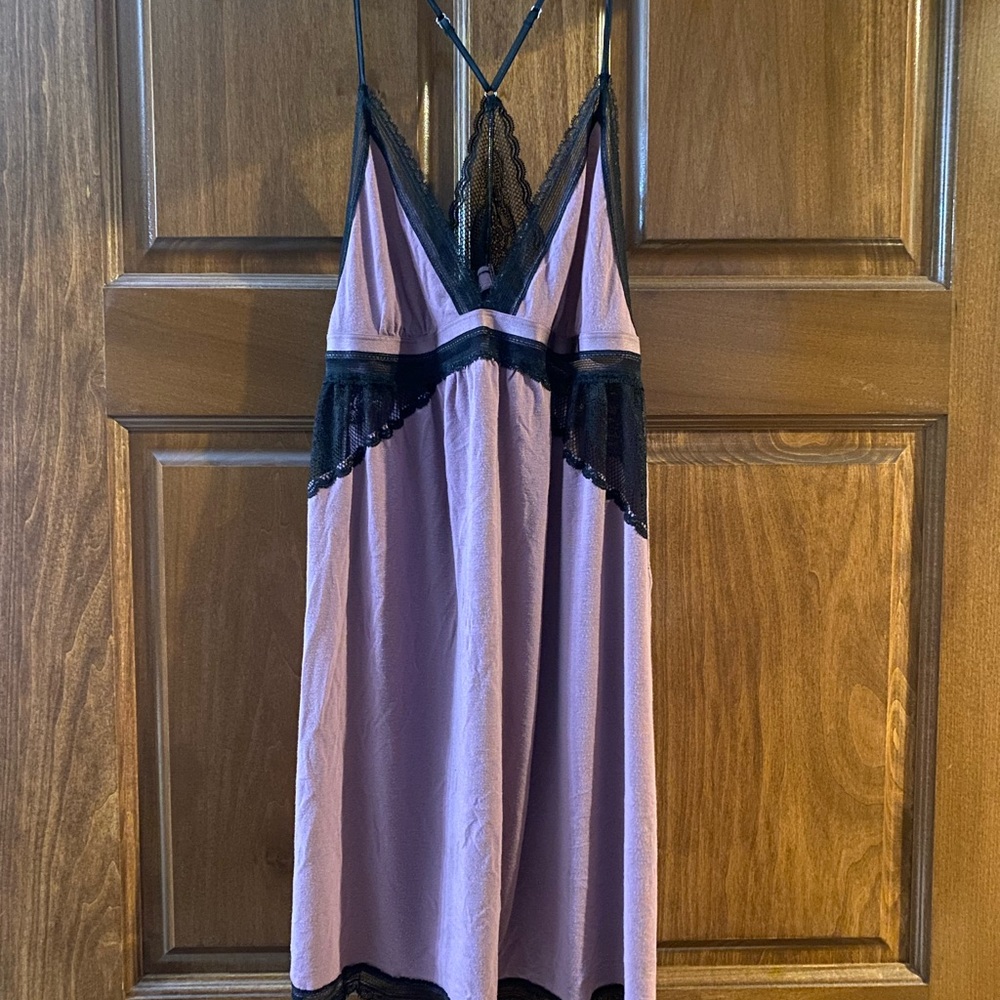 Victoria’s Secret nighty/slip!